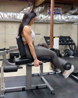 初学者|巴西健美界的“缪斯女神”,战胜癌症,打造健美身材