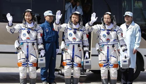 中国首位女航天员刘洋飞上太空已过8年，她现在怎样了