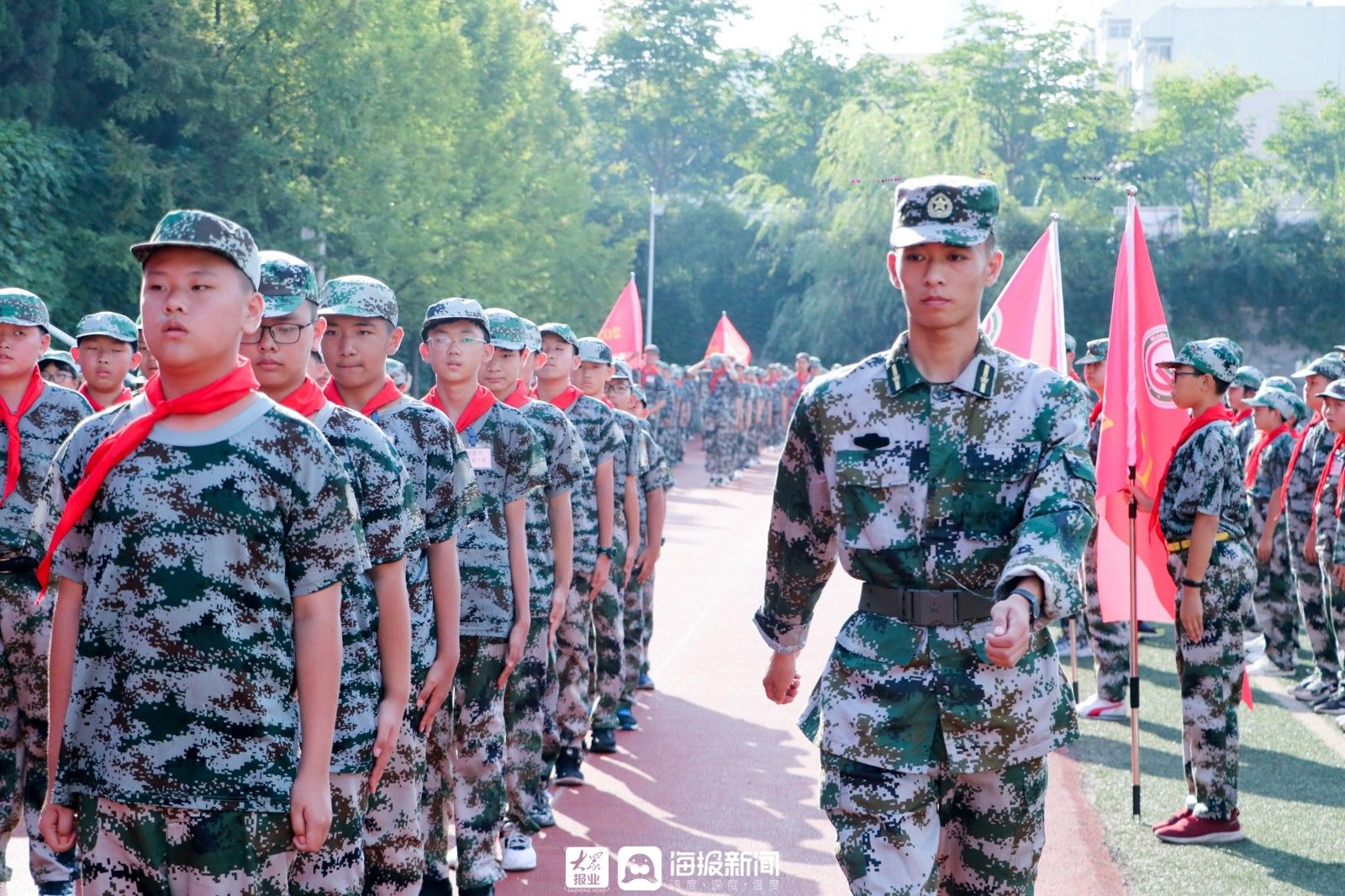 日照港中学|超飒！比心！日照港中学军训跳健身操