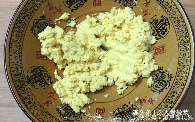 好吃|玉米面菜团子简单好吃的秘诀,不和面、不揉面,皮薄馅大真香!