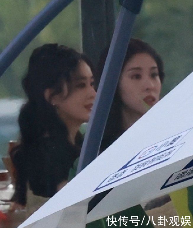 同期|趙麗穎回歸中餐廳，同期節目帶來2位好閨蜜，這下收視不用愁了