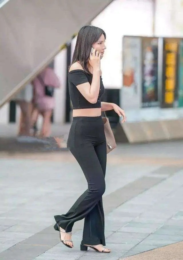 上衣 甜美系小姐姐的休闲装,短款上衣配阔腿裤,潮的不行啊!