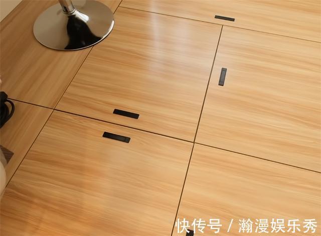 地台|香港年轻夫妻挤进20㎡“毫米房”，变出迷你两室一厅，网友：服了
