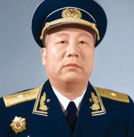 红15军团|许世友最钦佩的开国上将,他以副职身份指挥正职,歼敌一个师