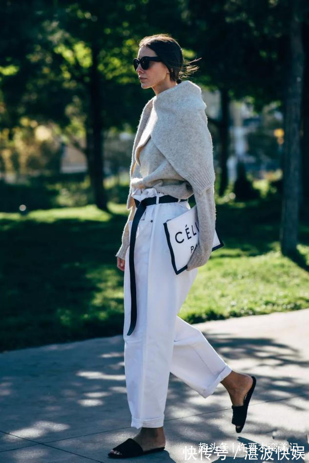 搭配 今秋火了一种穿法,叫“毛衣+奶奶裤”,保暖又时髦,谁穿谁好看