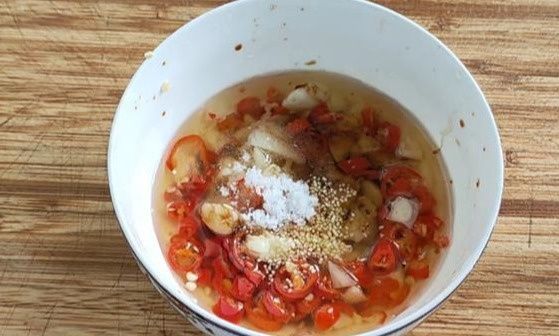 诀窍|苦瓜怎么做才好吃？只要掌握两个小诀窍，清脆爽口，一点都不苦