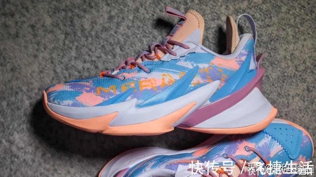 特步 粗犷造型配合顶级配置!这头战獒会成为外场实战猛兽吗?