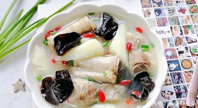 天冷了,多给家人喝这汤,上锅炖一炖,暖胃养胃,天越冷越要多喝