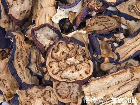 这5种蔬菜晒干后,比新鲜的还美味,多晒点囤起来,冬天拿来炖肉