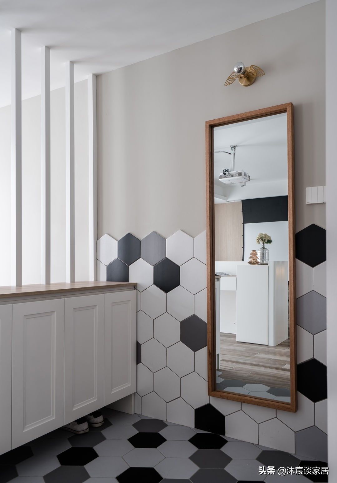 垃圾粉碎机|等我再装修,玄关就学她家这样,一半瓷砖一半漆,温馨自然有格调