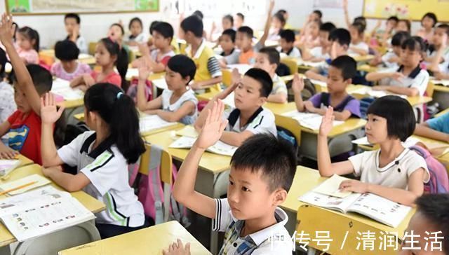 女孩|女孩12岁身高150cm,近1年只长了2厘米,去医院检查骨龄偏大两岁