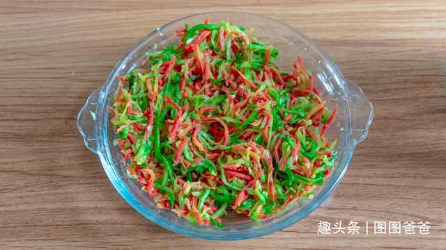 早餐别吃包子馒头了，1块钱饺子皮，5种巧用，美味解馋，孩子最爱