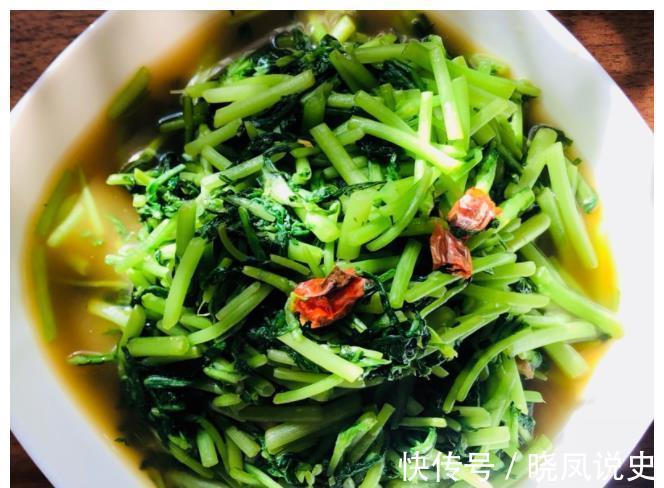 含有|最近孩子想长高个每天疯狂踢足球上火,多吃清爽菜,预防便秘