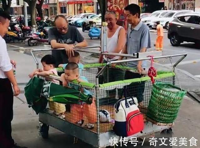 爷爷|“土豪爷爷”火了，推3个孙子出门回头率超高，网友：这车太拉风