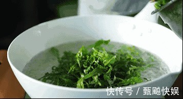 菌菇|便秘最怕4种食物！隔三差五吃一次，比香蕉都管用清肠还排毒