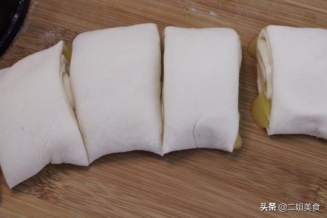 酥脆|孩子最爱吃的红糖酥饼，掌握正确的做法，层层酥脆，放凉不回软