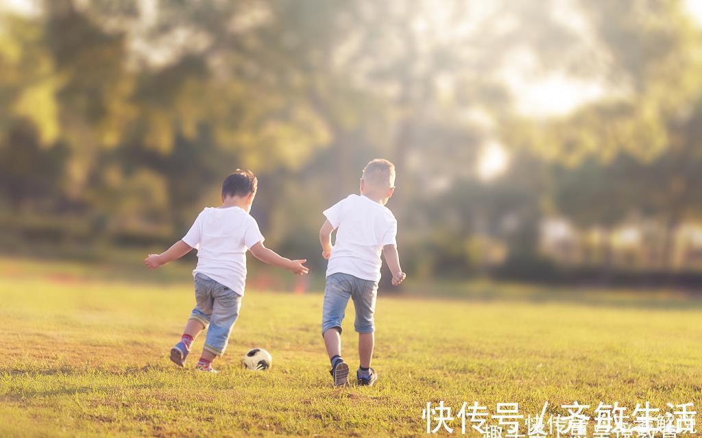 逆商|这些家庭环境中,更容易养出懦弱的孩子,家长的态度决定孩子状态