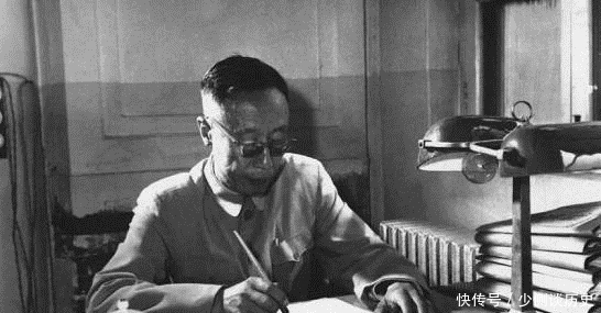 工作|溥仪工作首月拿到了60元工资,他买了什么?当过皇帝的人果然不一样!