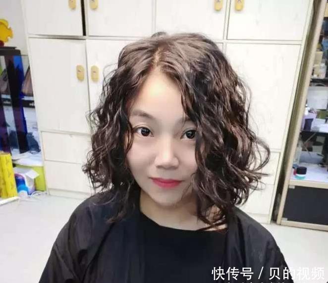 五官|最近很火的羊毛卷适合所有人吗?这三种类型不适合,烫完准后悔