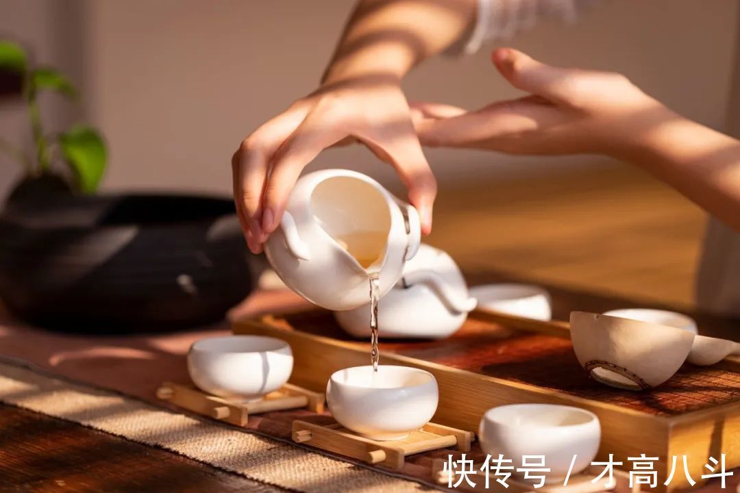 高度#一个人闲的程度,决定人生的高度!