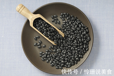 黑枣|6种“黑色”食物,堪称年轻人的“门面担当”,男人女人都要多吃!