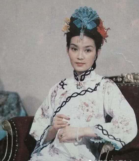 悲惨|《未代皇后》婉容:尊贵的地位,悲惨的人生