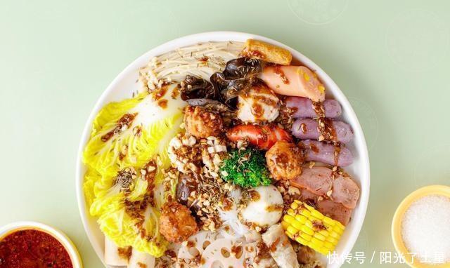  小看|别小看辣酱，他已经开始占领小吃市场了