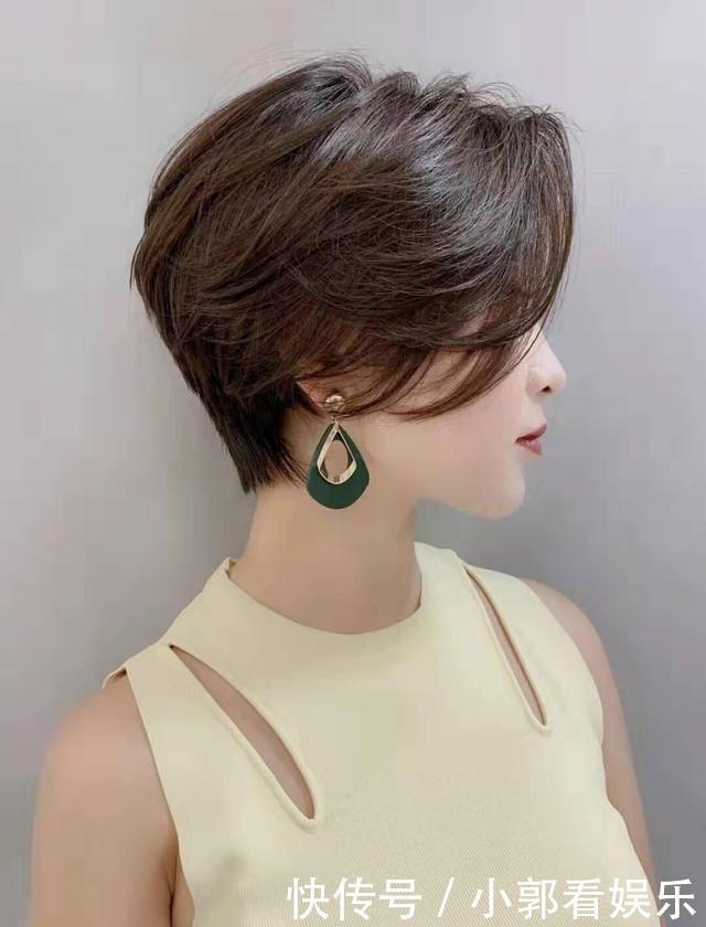 新时尚短发20款,蓬松立体颜值高,最适合这三种人,有你吗