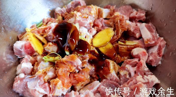 香叶|炖排骨有人先焯水,有人直接炖,都不对,教你好吃做法,越吃越香