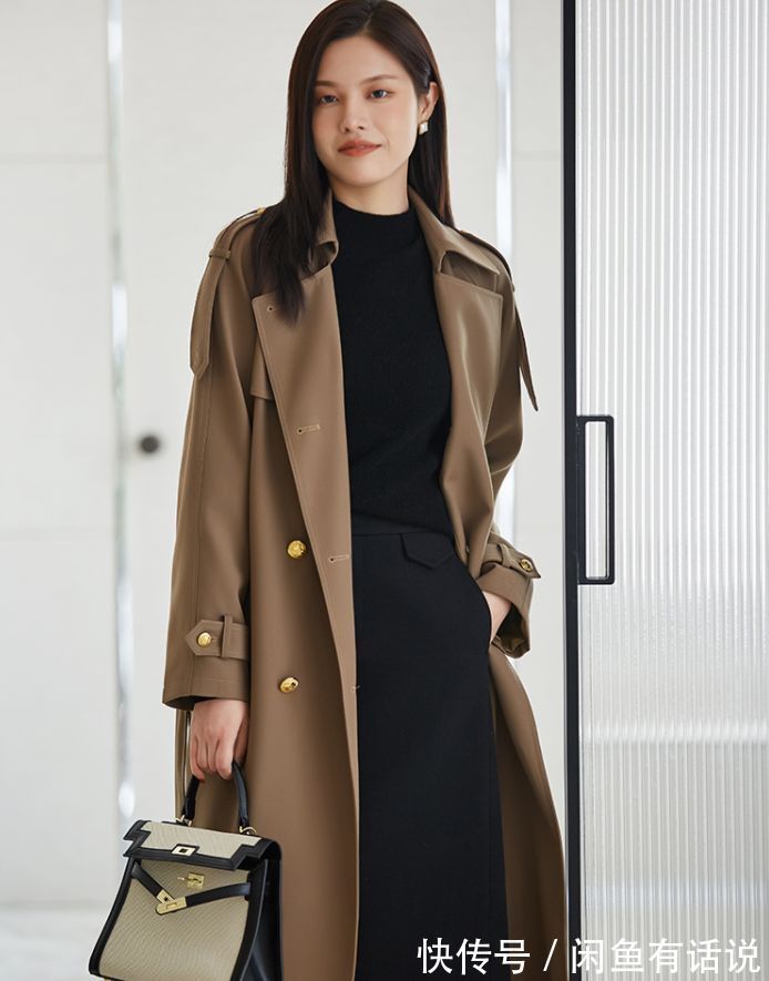 穿搭 打底衫还是黑色最百搭,35岁博主这几套秋冬穿搭,每一套都想照搬