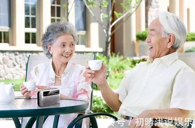 老少皆宜|建议中老年人：不管有钱没钱，尽量多吃4种营养零食，好吃又健康