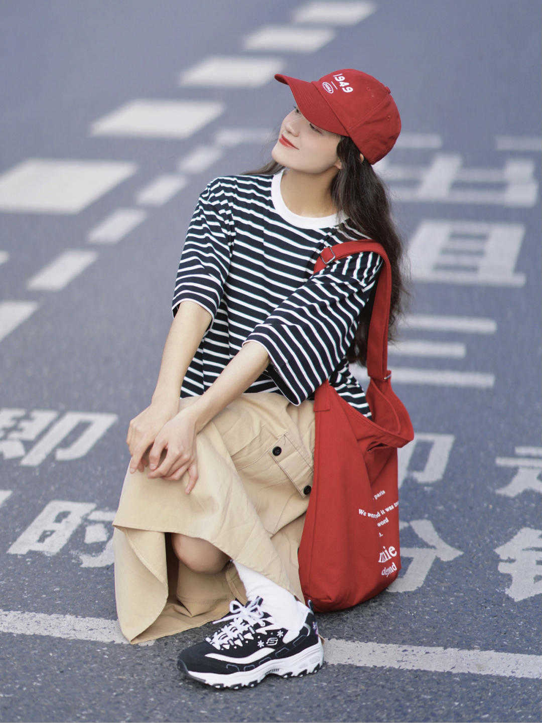 穿搭|时尚和大牌没啥关系,颜色搭配对了,依然能穿出高级感,漂亮大气