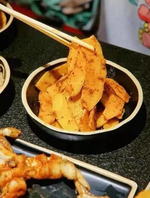 炸串里的每一滴油,都藏着长沙人的口水