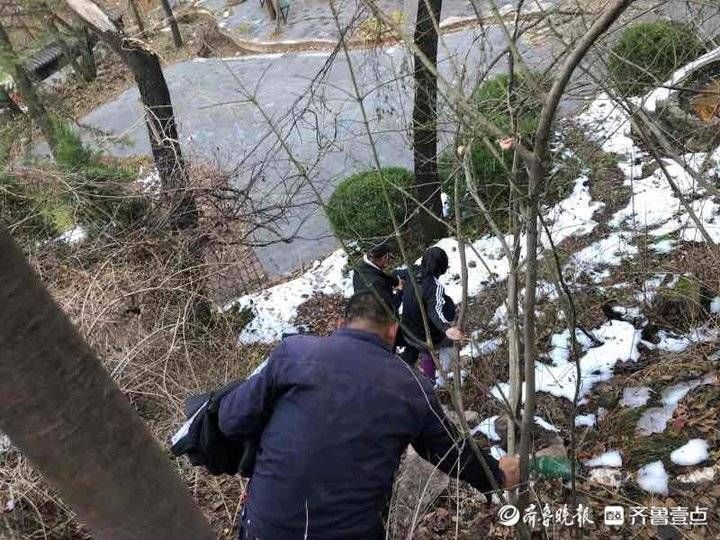 救助|外地游客登山迷路，手机仅剩1%电量，济南民警及时出现救助