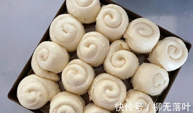 2碗面粉1个鸡蛋，营养美味无添加，孩子超喜欢，比蛋糕好吃多了！