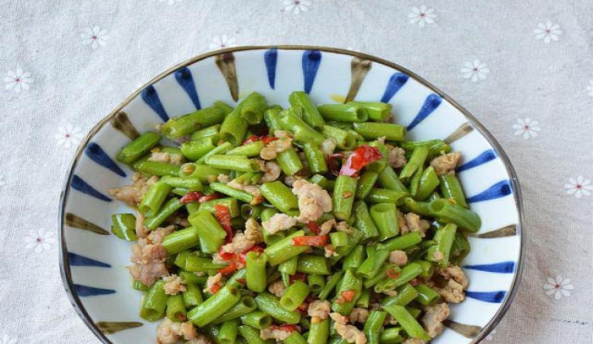 入秋后，遇见这菜别错过，营养搭配好消化，儿子每次吃个精光！