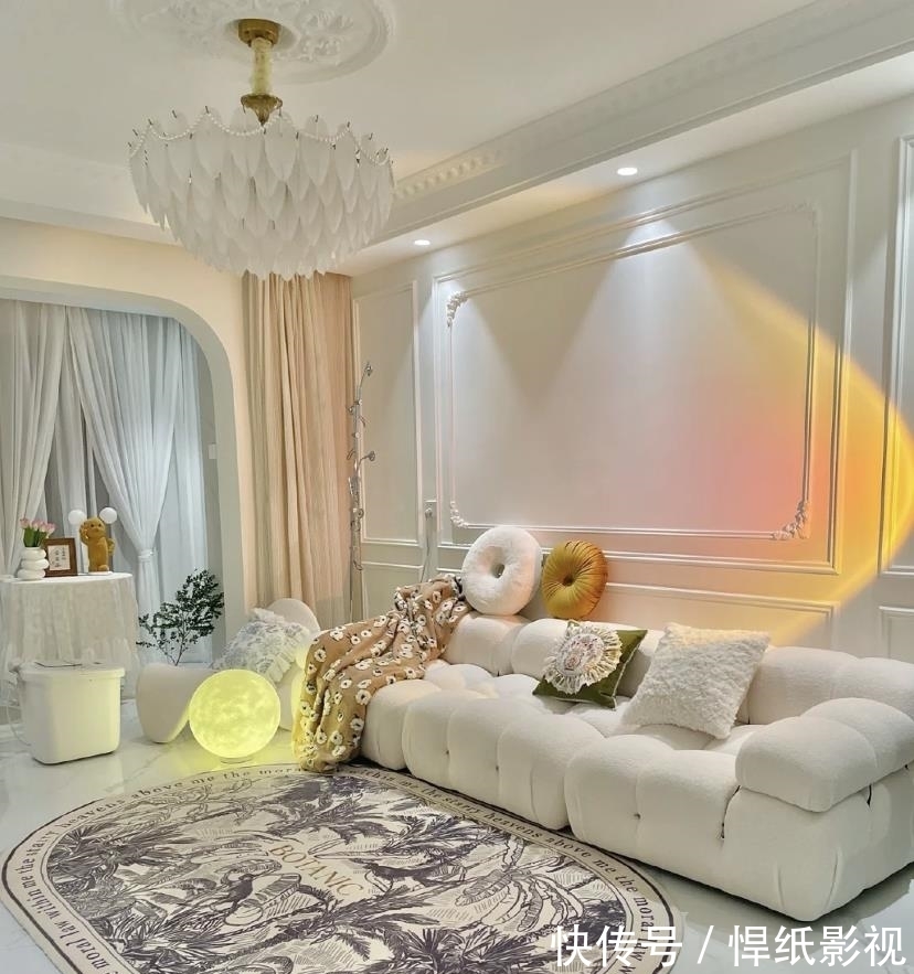 飘窗垫|这是我们见过最浪漫的132㎡法式装修,屋内干净到“一层不染”