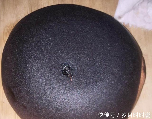 网友晒烘焙失败案例,保准谁看谁笑