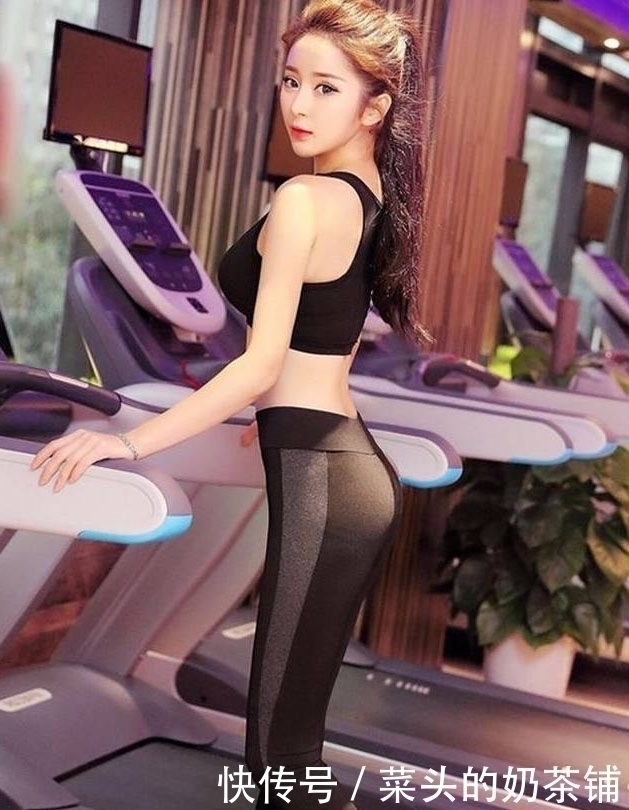 小蛮腰|美女街拍绰约多姿的紧身打底裤小姐姐,斩男新穿搭潮流