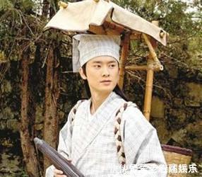 下联$穷秀才出一上联 “斗鸡山上山鸡斗”, 下联非常的绝妙