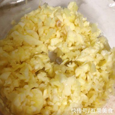 三分钟做好金针菇肥牛卷，做饭太简单