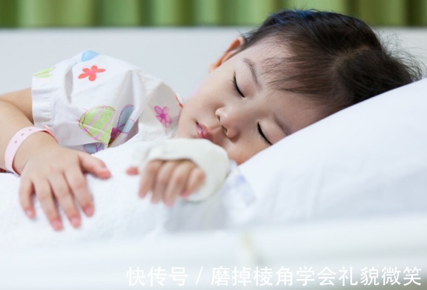 食物|立秋后,别再给宝宝这样喝水,容易脾虚积食,影响孩子发育和长个