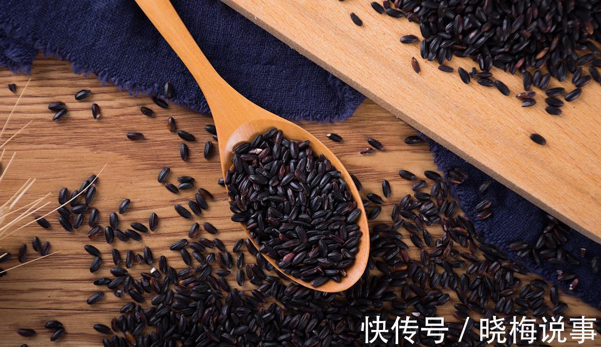 女性|女性若不想“衰老快”,4种食物建议常吃,蜂蜜上榜