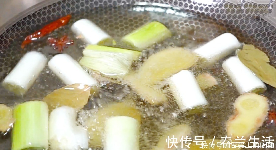 花椒油不要直接油炸,教你饭店不外传的做法,又香又麻,做法简单