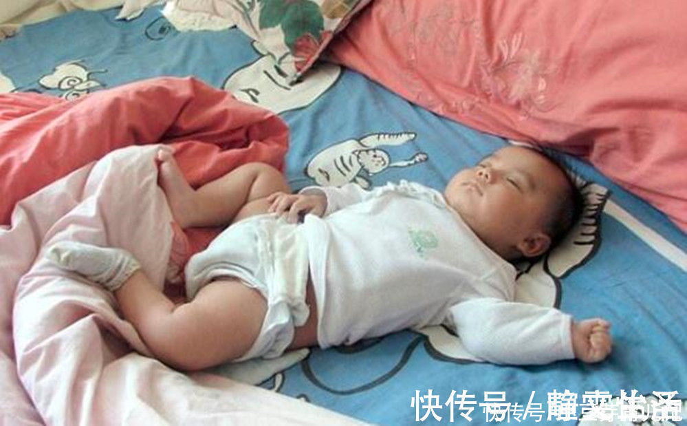 睡眠|宝宝睡觉踢被子究竟为哪般?宝妈别急,找到原因才能对症下药