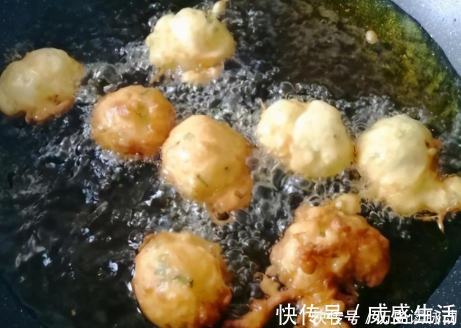 面糊|早餐做鸡蛋泡泡，不发面不揉面，10分钟出一锅，比油条好做好吃