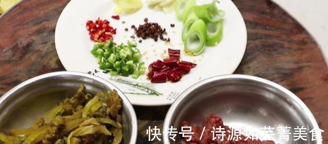 酸菜|水煮牛肉想要做得好吃，要记住关键这一步，麻辣醇香，滑嫩不柴！