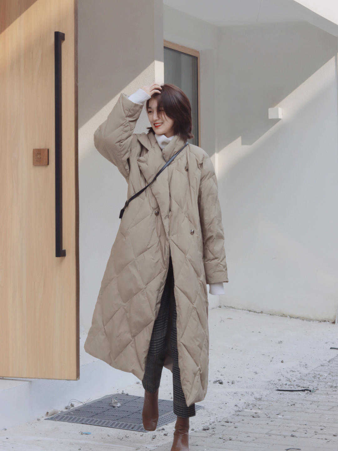 廓形|秋冬,还没备长款羽绒服,选这4套能让你提升气质,精致又保暖