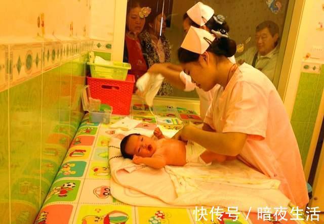 宝宝|用湿纸巾给宝宝擦屁股,看似方便实用,实际上对娃伤害很多