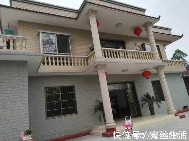 农村|头次去女朋友农村家，卫生间你可能没见过，我都无语了！